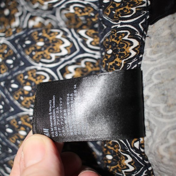 H&M Paisley Styled Printed Slim Trousers NWT Size 12 - Picture 13 of 13